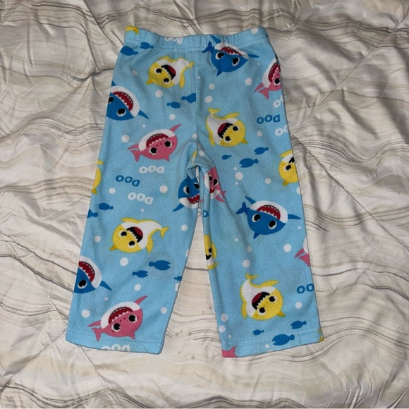 Pinkfong Baby Shark Fleece Pajama Pants‎ - Picture 2 of 4